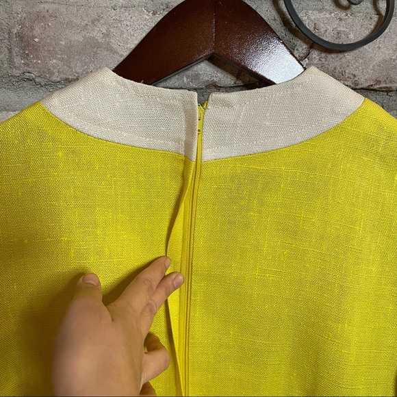 Vintage Strelitz Yellow Linen Small Dress 60’s Simple - Picture 3 of 5